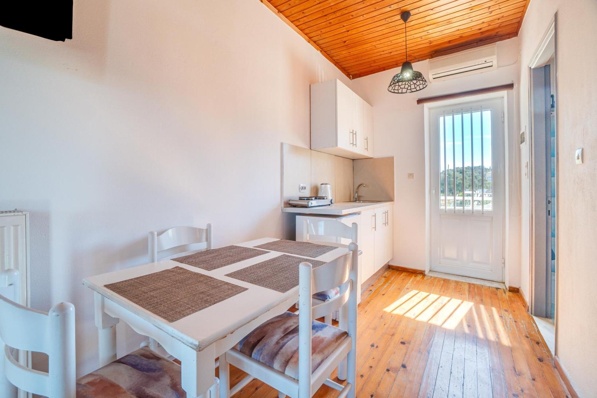 Sandy Beach Houses - Sea View Kávos Room photo