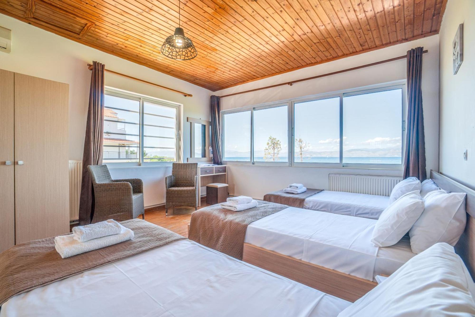 Sandy Beach Houses - Sea View Kávos Room photo